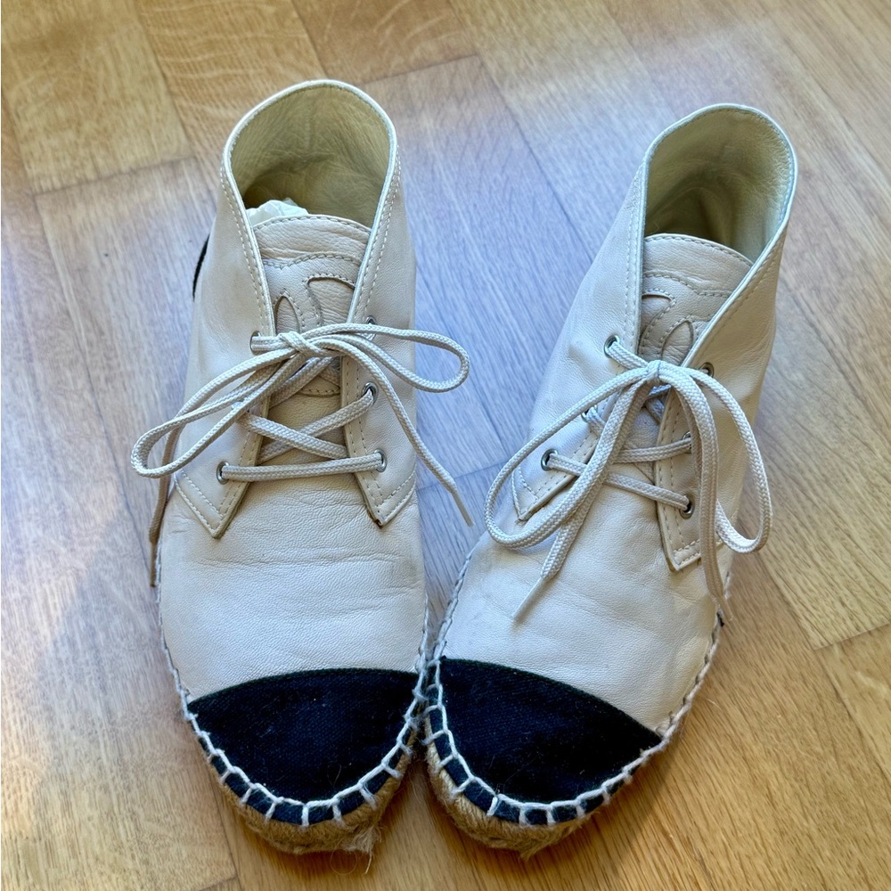 LIKE NEW Chanel Lambskin Lace-Up Espadrilles
